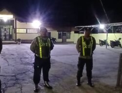 POLSEK PULAU PETAK LAKSANAKAN KEGIATAN SIAGA MAKO PADA MALAM HARI GUNA CIPTAKAN SITUASI AMAN