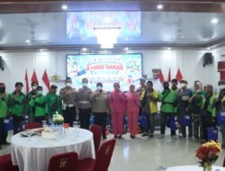 Sambut Hari Lalu Lintas Bhayangkara ke-71, Polres Kapuas Gelar Donor Darah dan Pengobatan Gratis