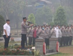 *Kabaglog Polres Bartim Pimpin Apel Pagi, Tekankan Kesehatan dan Integritas Anggota di Tengah Kabut Asap Karhutla**