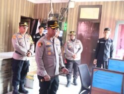 **Kapolres Bartim Cek Langsung Call Center 110 dan Pelayanan Pamapta, Tekankan Respons Cepat untuk Masyarakat**