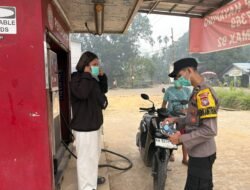 *Kabut Asap Mengancam, Polsek Awang Bergerak Lindungi Warga dan Tegaskan Stop Membakar Lahan*