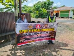 SOSIALISASI PENEBANGAN HUTAN SECARA LIAR (ILEGAL LOGING) OLEH PERSONIL POLSEK PULAU PETAK