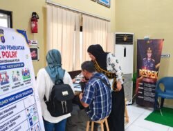 Polwan Polres Gunung Mas Layani Warga di SPKT, Kedepankan Respons Cepat dan Humanis