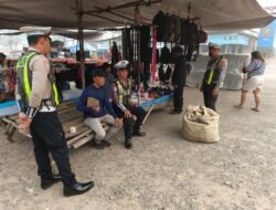 *PATROLI SATLANTAS PERKUAT HARKAMTIBMAS, PASAR TAMIANG LAYANG DIPANTAU UNTUK CEGAH GANGGUAN KEAMANAN*