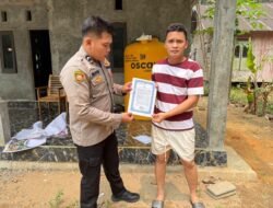 *POLSEK BENUA LIMA GENCARKAN EDUKASI KARHUTLA, MAKLUMAT KAPOLDA KALTENG DIBAGIKAN LANGSUNG KEPADA WARGA*