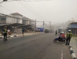 *KAWAL AKTIVITAS PAGI, SATLANTAS POLRES BARTIM PERKUAT PENGATURAN LALU LINTAS DI DEPAN PASAR TAMIANG LAYANG*