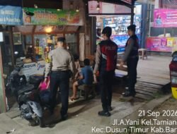 Patroli Perintis Presisi Satsamapta Polres Bartim Sambangi Depot Jajanan dan Angkringan