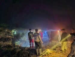 **Kapolsek Turun Langsung Pimpin Penanganan Karhutla di Bambulung, Api Berhasil Dipadamkan**