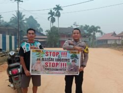 Upaya Pencegahan Penebangan Hutan secara Liar (Ilegal Logging), Bhabinkamtibmas sosialisasi kepada masyarakat.