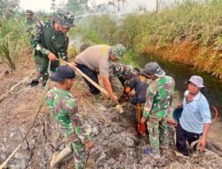 Bersama Jaga Kapuas dari Karhutla, Tim Gabungan Padamkan Api di Dadahup
