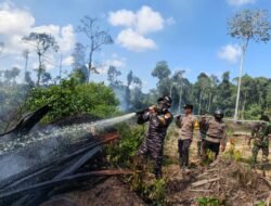 Kodaeral XII Bersama Unsur TNI-Polri Tangani Titik Panas di Temajuk Sambas