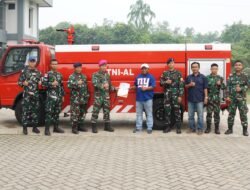 Perkuat Kesiapsiagaan Satuan, Kodaeral XII Terima Kendaraan Truk Pemadam Kebakaran dari Kemhan RI