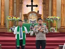 Minggu Kasih, Plh Kapolres Murung Raya Sapa Jemaat Gereja Hosana Puruk Cahu dan Sosialisasi 110 Polri