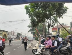 Hadir di Tengah Masyarakat, Satlantas Polres Kapuas Pengaturan Pagi