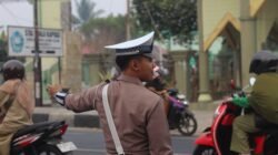 Hadir di Tengah Masyarakat, Satlantas Polres Kapuas Pengaturan Pagi