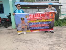 DALAM UPAYA PENCEGAHAN KEBAKARAN HUTAN DAN LAHAN, PERSONEL POLSEK PULAU PETAK SOSIALISASIKAN SANKSI PIDANA PELAKU KARHUTLA KE MASYARAKAT KECAMATAN PULAU PETAK