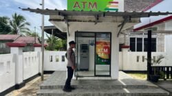 Wujudkan Kamtibmas Kondusif, Personel Polsek Tewah Pantau Aktivitas Ekonomi di Pasar dan Perbankan