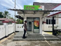 Wujudkan Kamtibmas Kondusif, Personel Polsek Tewah Pantau Aktivitas Ekonomi di Pasar dan Perbankan