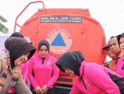 Kapolres Kapuas Hadirkan Kepedulian, 95.600 Liter Air Bersih Disalurkan