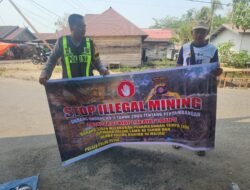 PERSONEL POLSEK PULAU PETAK LAKSANAKAN SOSIALISASI ILEGAL MINING KE MASYARAKAT GUNA PENCEGAHAN TAMBANG LIAR DI WILAYAH KECAMATAN PULAU PETAK