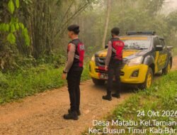 **CEGAH API SEBELUM MELUAS! SATSAMAPTA POLRES BARTIM SISIR LAHAN RAWAN KARHUTLA DAN INGATKAN WARGA JANGAN MEMBAKAR**