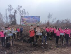 Aksi “Green Policing”, Polda Kalteng bersama Polres Pulang Pisau Tanam Pohon Serentak di Kawasan Hutan Lindung Kanal Sio